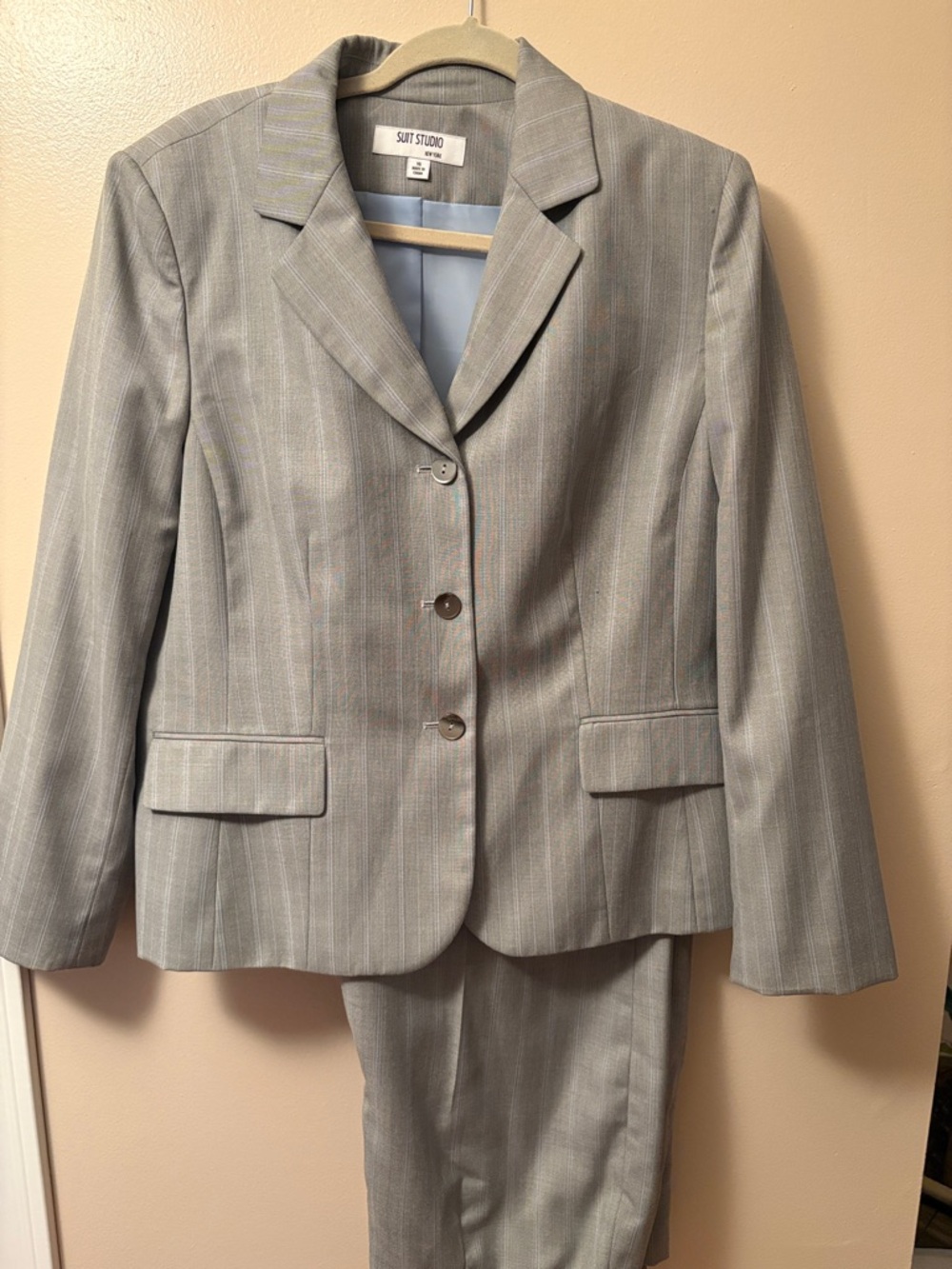 Suit Studio Light Gray Pinstripe Women’s Blazer & Pant Set